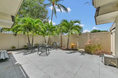 7315 73rd Way West Palm Beach FL 33407