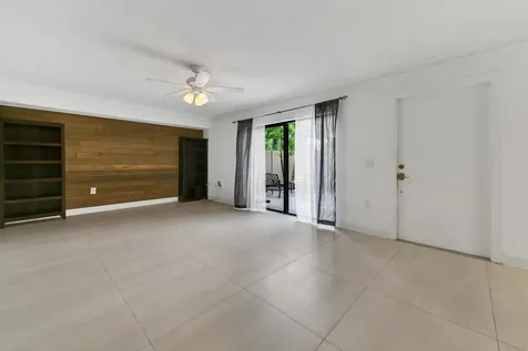 7315 73rd Way West Palm Beach FL 33407