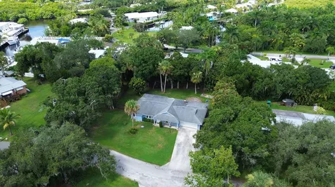6856 Sw Chase Court Stuart FL 34997