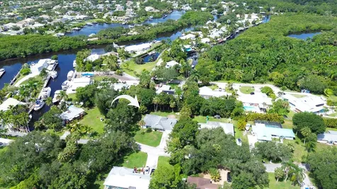6856 Sw Chase Court Stuart FL 34997