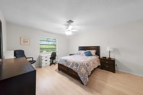 13670 Via Flora Delray Beach FL 33484