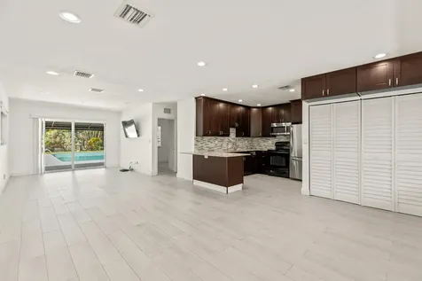 1637 N Victoria Park Road Fort Lauderdale FL 33305