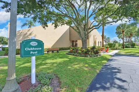 1605 S Us Highway 1 Jupiter FL 33477