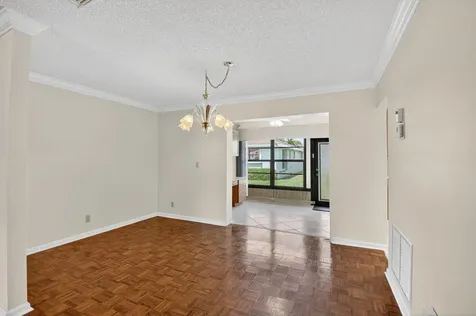 9855 Loquat Tree Run A Run Boynton Beach FL 33436