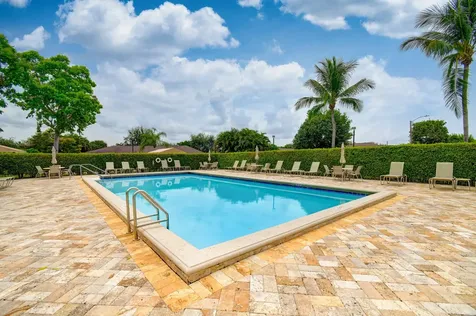 9855 Loquat Tree Run A Run Boynton Beach FL 33436