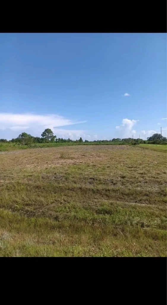 18570 NW 248th Street Okeechobee FL 34972