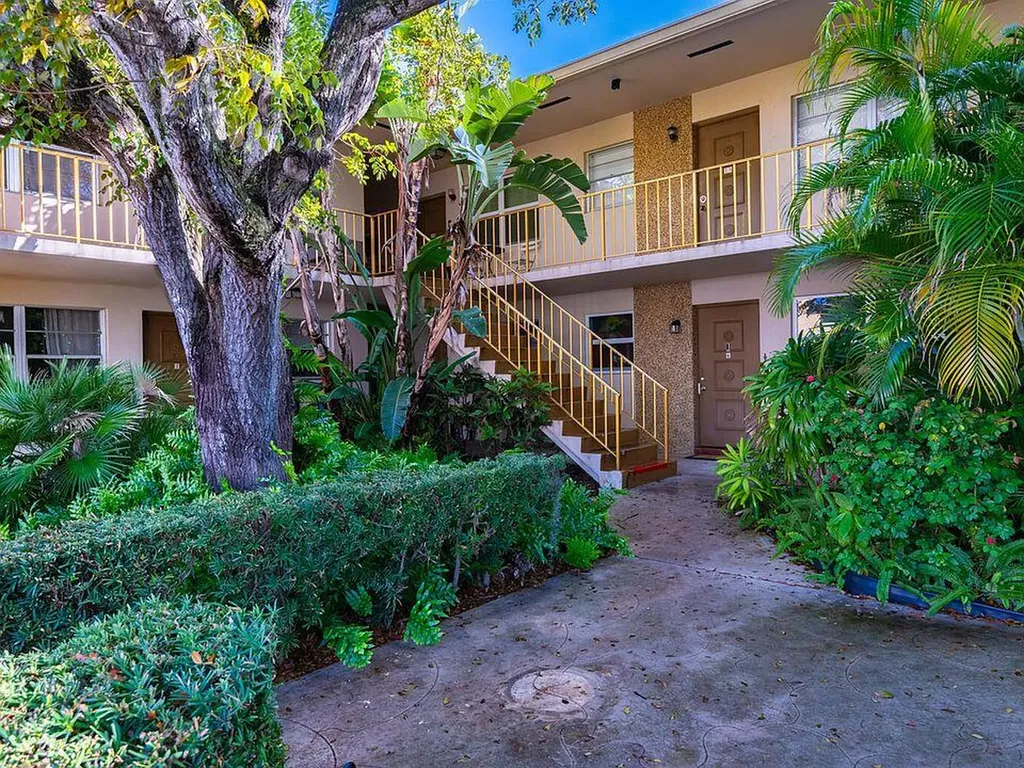 30 S J Street Lake Worth Beach FL 33460