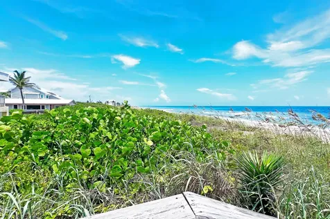 3541 NE Ocean Boulevard Jensen Beach FL 34957
