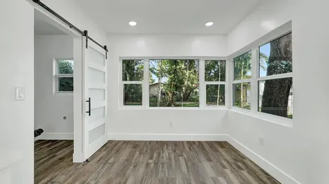 11 Nw 117th Street Miami FL 33168