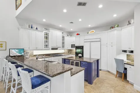 1018 Grand Court Highland Beach FL 33487