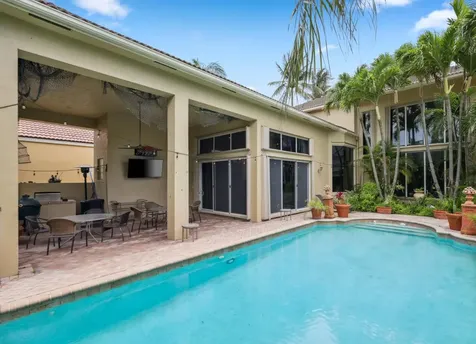 1018 Grand Court Highland Beach FL 33487