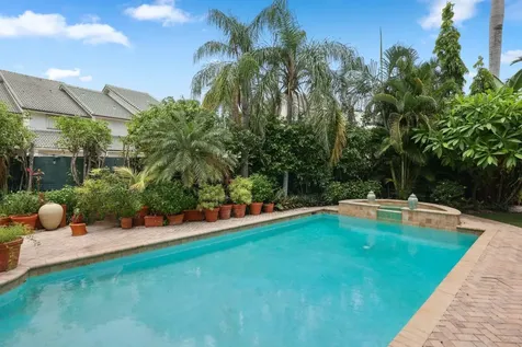 1018 Grand Court Highland Beach FL 33487