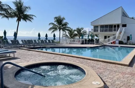 1018 Grand Court Highland Beach FL 33487