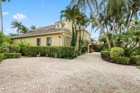 1018 Grand Court Highland Beach FL 33487