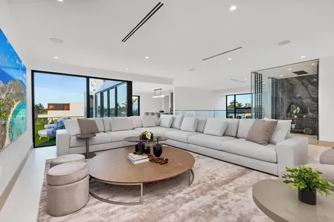 541 Golden Harbour Drive Boca Raton FL 33432