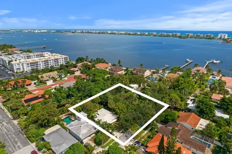 4 17th Avenue Lake Worth Beach FL 33460