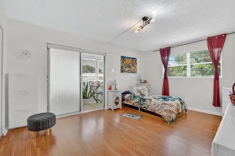 425 Durham Deerfield Beach FL 33442