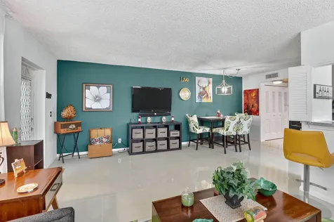 425 Durham Deerfield Beach FL 33442