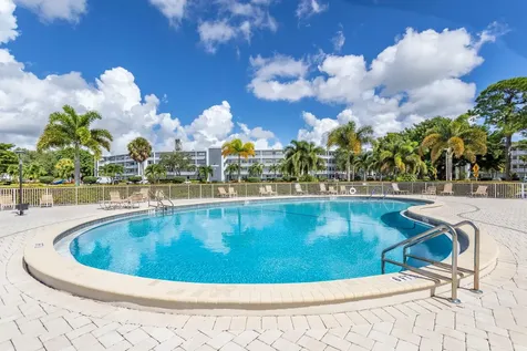 425 Durham Deerfield Beach FL 33442