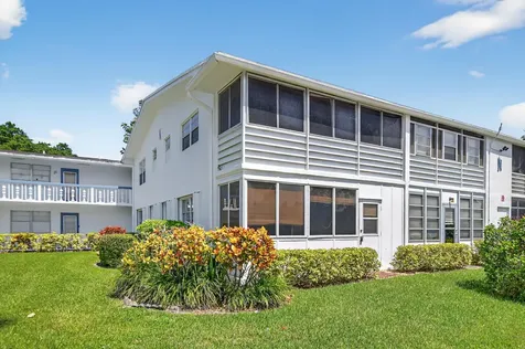 425 Durham Deerfield Beach FL 33442