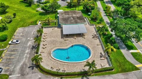 425 Durham Deerfield Beach FL 33442