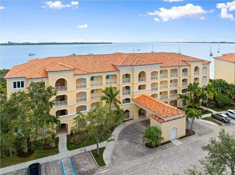 29 Harbour Isle Drive Fort Pierce FL 34949