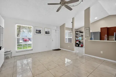 8681 Sw 15th Street Pembroke Pines FL 33025