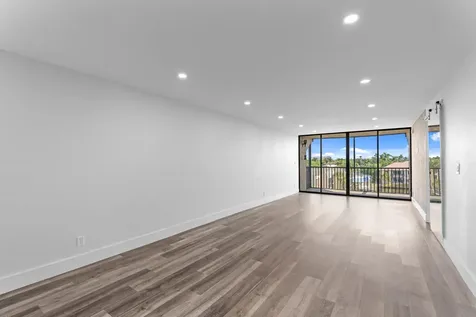 6 Royal Palm Way Boca Raton FL 33432