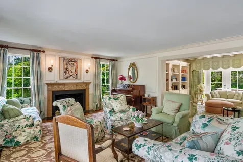 6 Via Vizcaya Palm Beach FL 33480