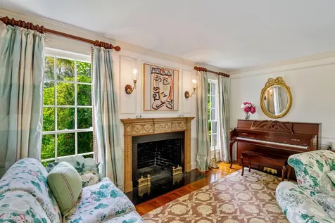 6 Via Vizcaya Palm Beach FL 33480