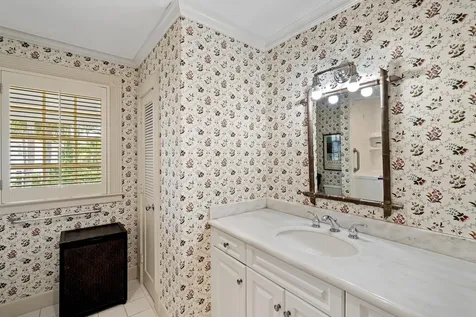 6 Via Vizcaya Palm Beach FL 33480