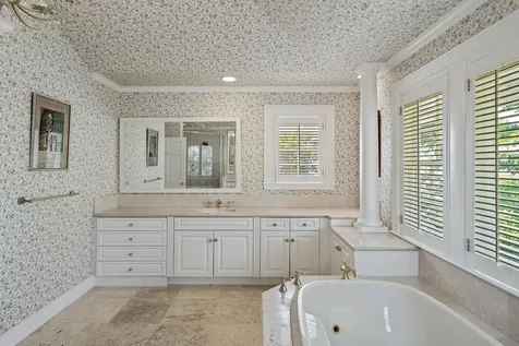 6 Via Vizcaya Palm Beach FL 33480