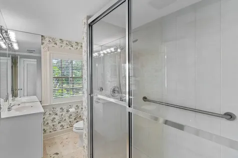 6 Via Vizcaya Palm Beach FL 33480
