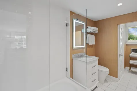 6 Via Vizcaya Palm Beach FL 33480
