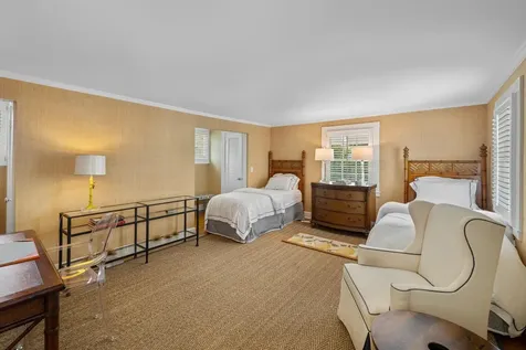 6 Via Vizcaya Palm Beach FL 33480