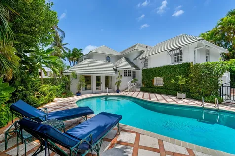 6 Via Vizcaya Palm Beach FL 33480