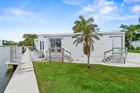 207 Mallard Drive Briny Breezes FL 33435