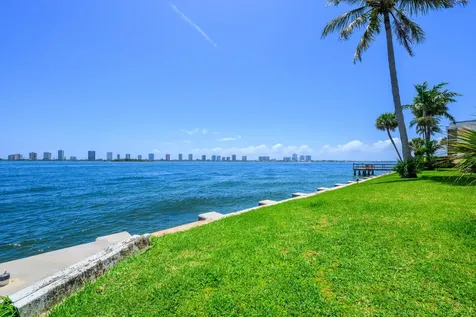 101 Doolen Court North Palm Beach FL 33408