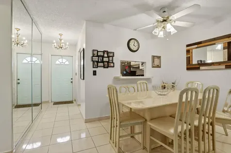 5111 W Oakland Park Boulevard Lauderdale Lakes FL 33313