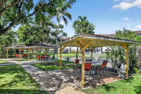 5111 W Oakland Park Boulevard Lauderdale Lakes FL 33313