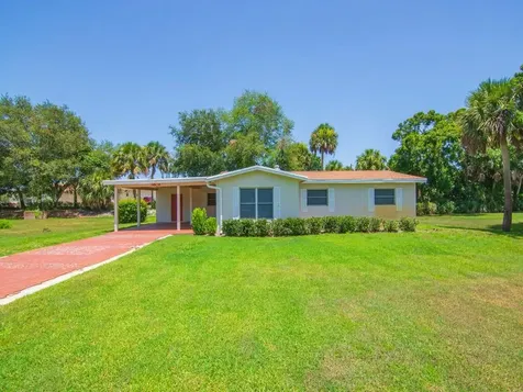 4606 30th Avenue Vero Beach FL 32967