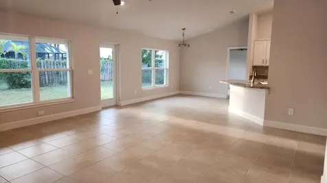 1094 Sw Gatlin Boulevard Port Saint Lucie FL 34953