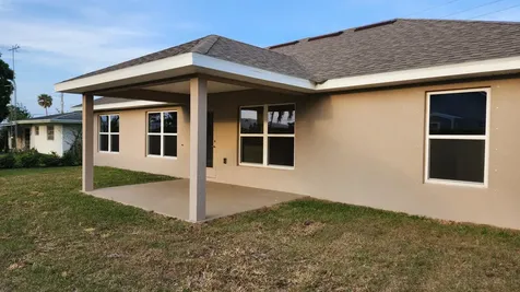 1094 Sw Gatlin Boulevard Port Saint Lucie FL 34953