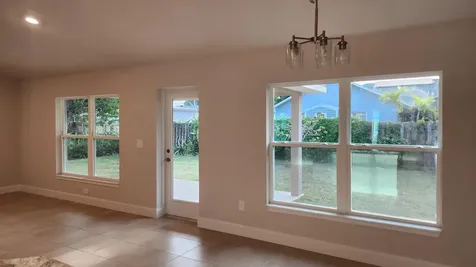 1094 Sw Gatlin Boulevard Port Saint Lucie FL 34953