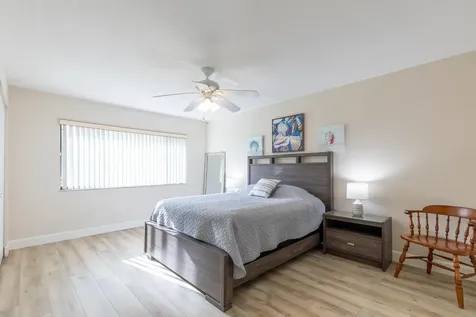 3303 Se Sandpiper Circle Port Saint Lucie FL 34952