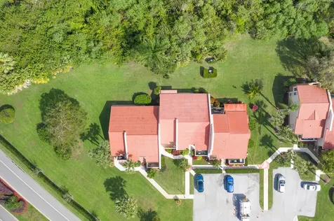 3303 Se Sandpiper Circle Port Saint Lucie FL 34952