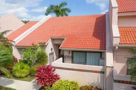 3303 Se Sandpiper Circle Port Saint Lucie FL 34952
