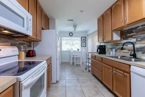 3303 Se Sandpiper Circle Port Saint Lucie FL 34952