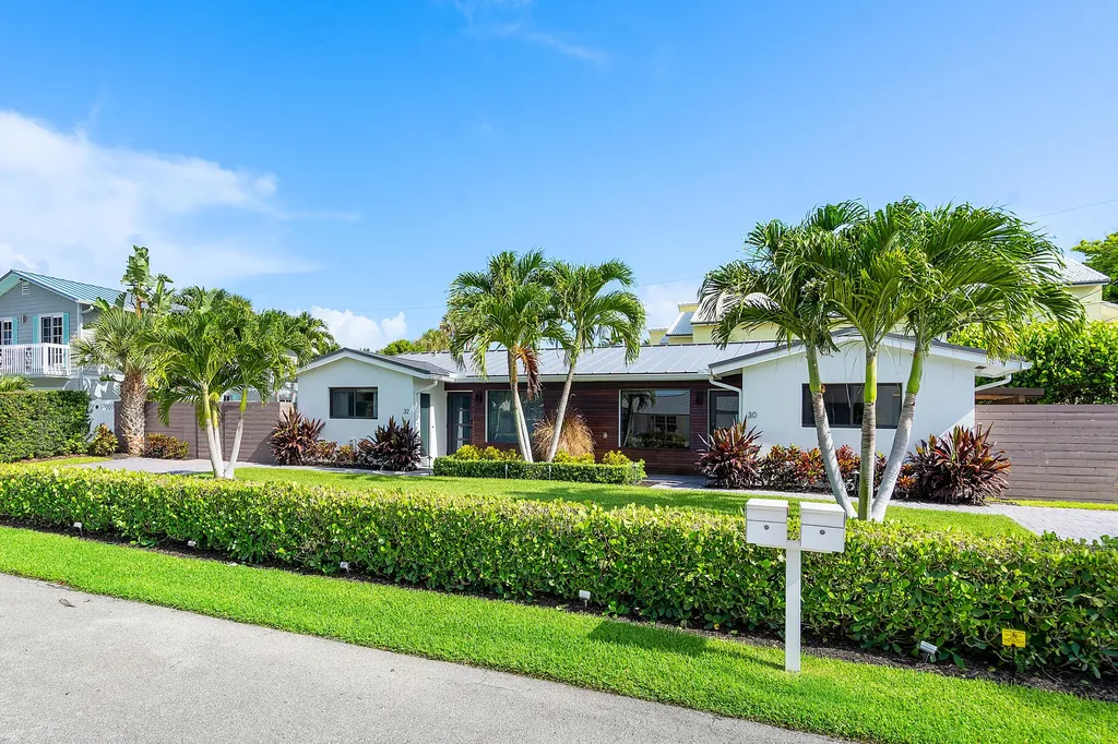 30 Hersey Drive Ocean Ridge FL 33435