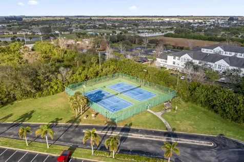 1940 Westminster Circle Vero Beach FL 32966